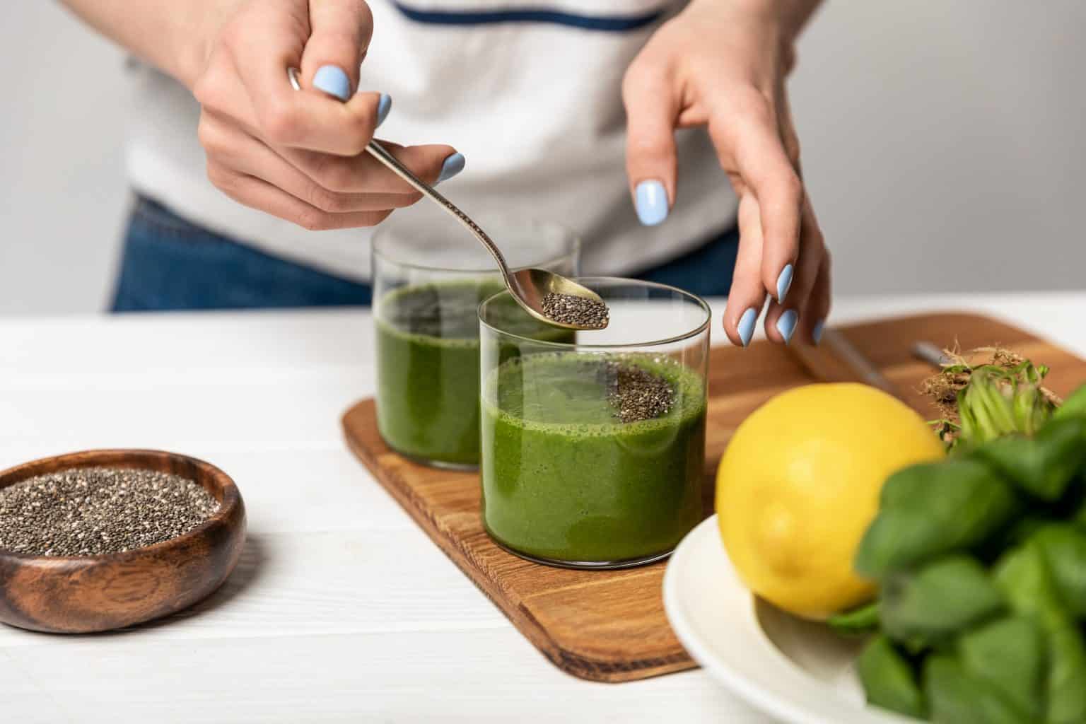 How to Use Chia Seeds in Smoothies (Easy Guide) I Live for Greens