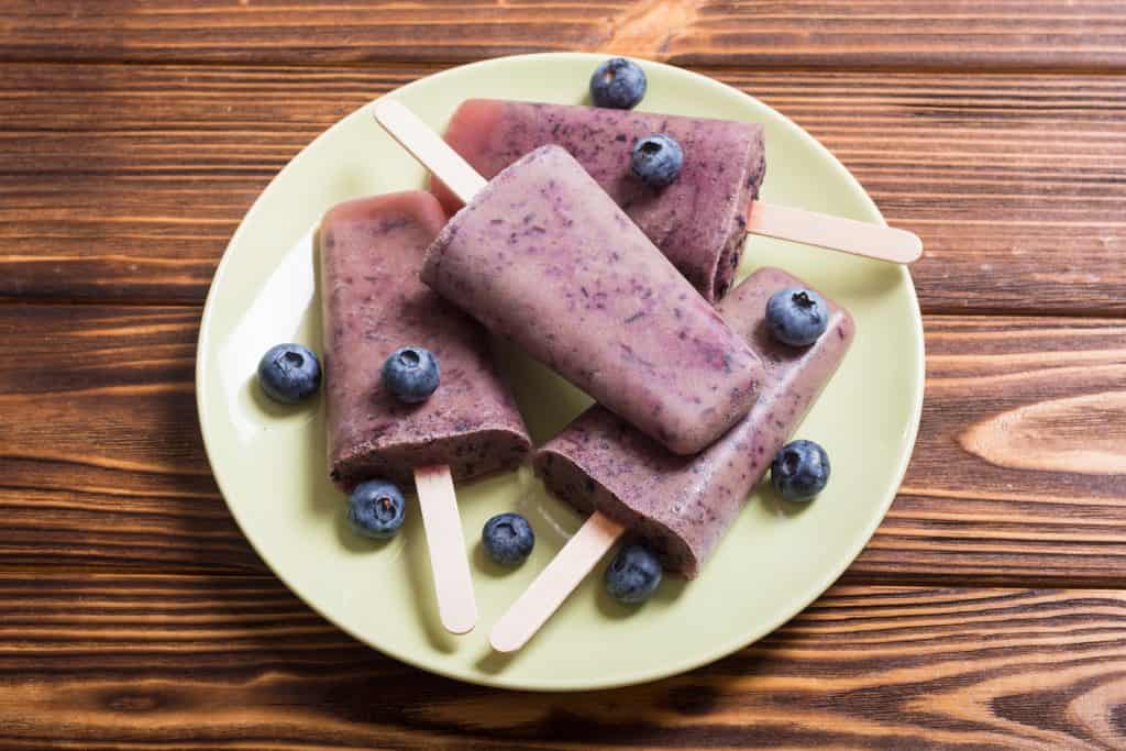 smoothie pops with blueberries and yogurt