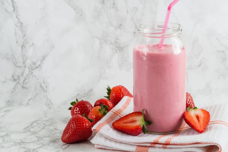 Easy Strawberry Smoothie for Weight Loss