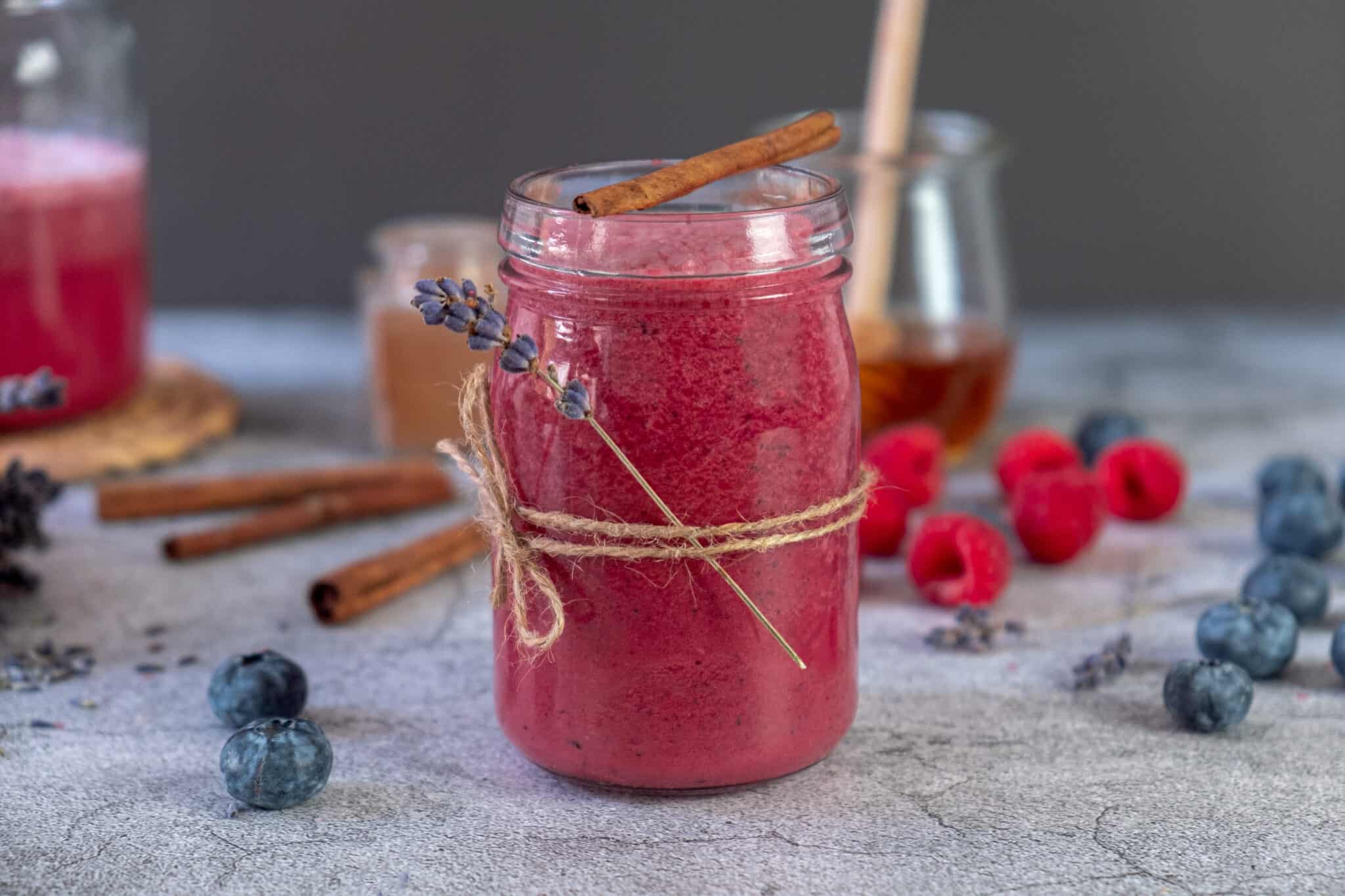 easy-strawberry-blueberry-smoothie-i-live-for-greens